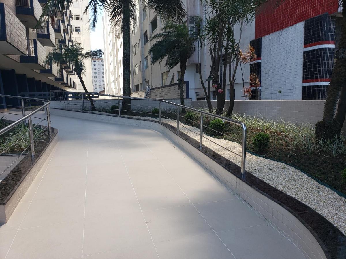 Apto Gonzaga Frente Ao Mar Wi-Fi Santos  Exterior photo